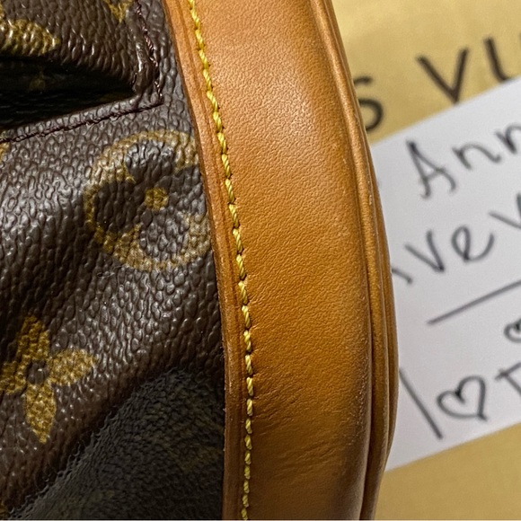 💗💗💗SOLD💗💗💗
🤩MONTSOURIS PM BACKPACK MONOGRAM🤩 - Picture 3 of 16